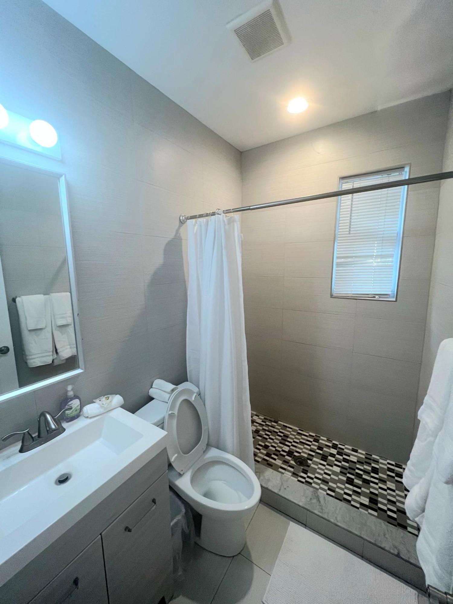 The Pearl Beachside Apartments On Hollywood Beach Zimmer foto